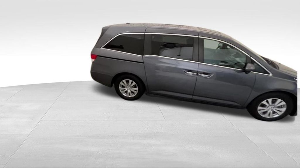 2017 Honda Odyssey EX-L photo 6