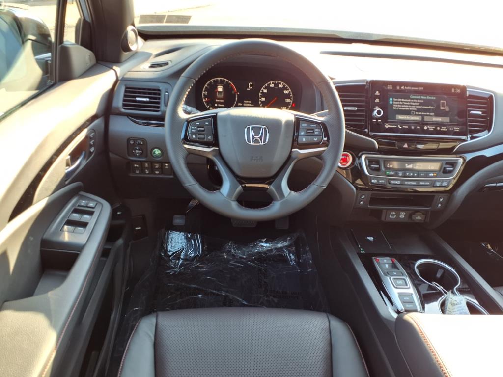 2025 Honda Ridgeline Black Edition photo 7