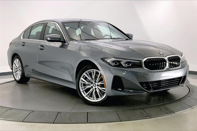 2024 BMW 3 Series 330i's photo