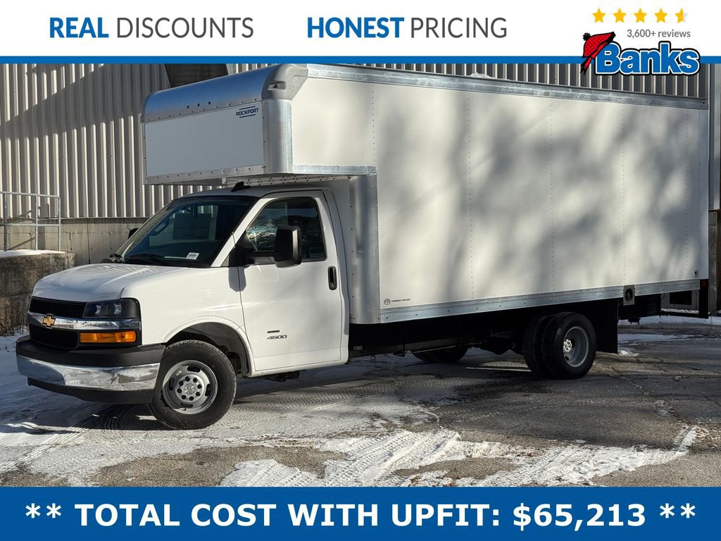 2025 Chevrolet Express Base's photo