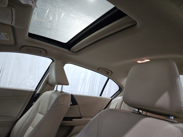2013 Honda Accord EX-L photo 22