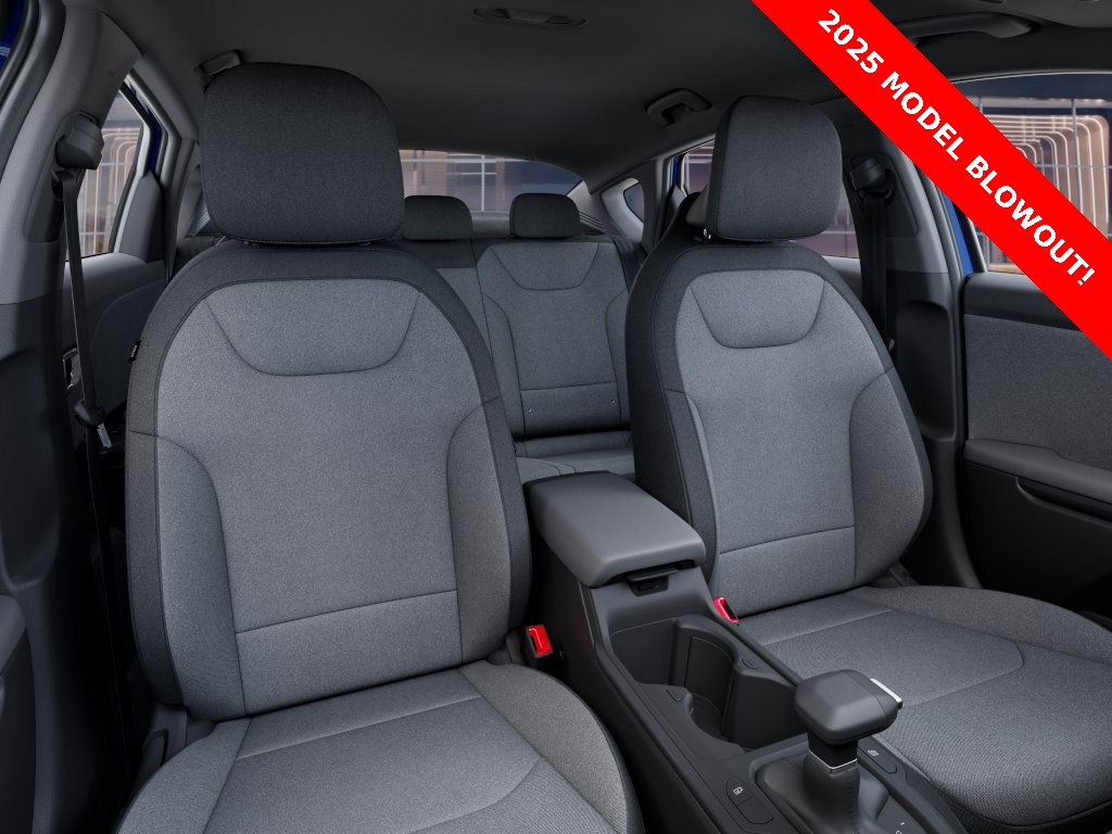 2025 Kia K4 LXS photo 12
