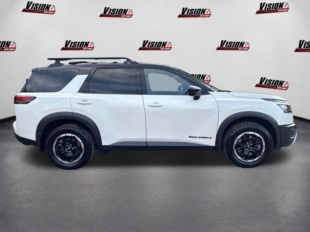 2024 Nissan Pathfinder Rock Creek photo 4