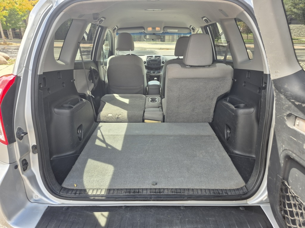 2012 Toyota RAV4 Base photo 18