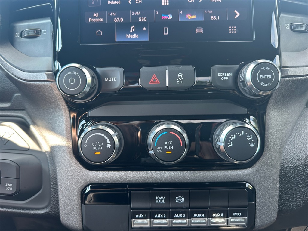 2025 Ram 4500 Tradesman photo 19