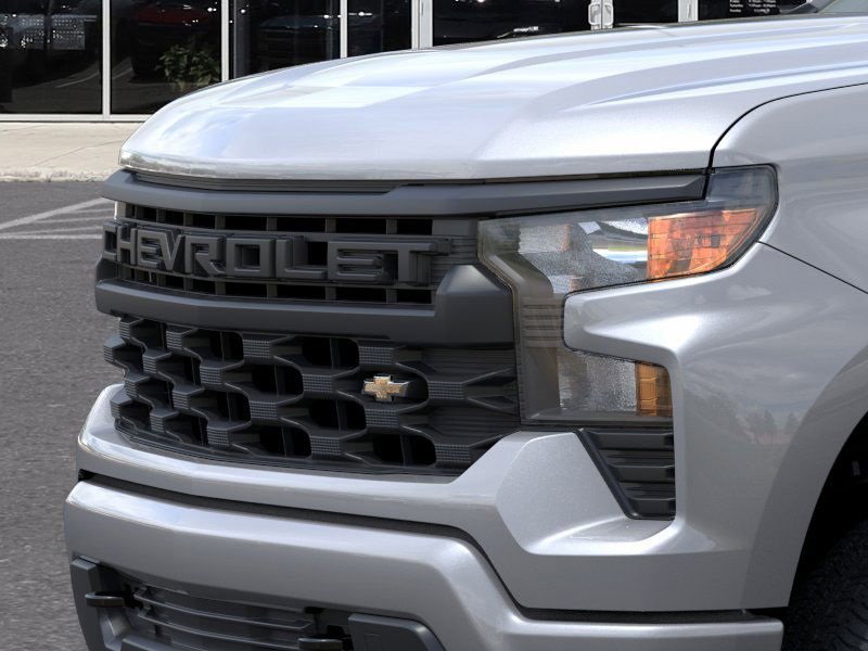 2025 Chevrolet Silverado Custom photo 13