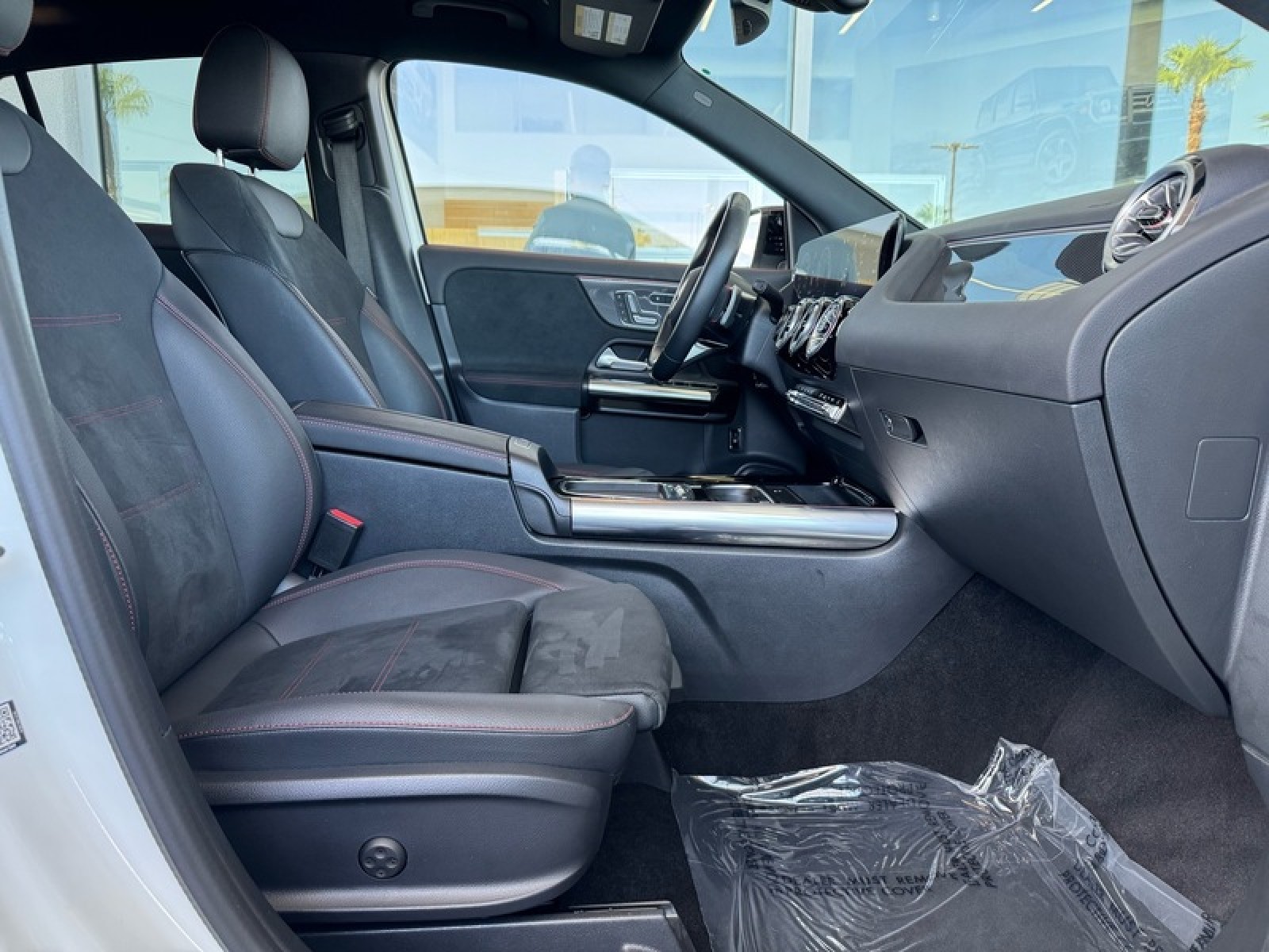 2025 Mercedes Benz GLA 250 photo 22