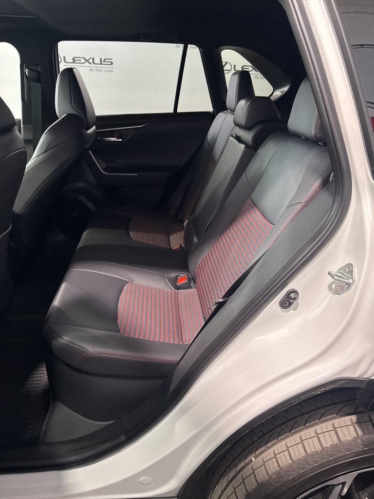 2025 Toyota RAV4 Hybrid XSE photo 27