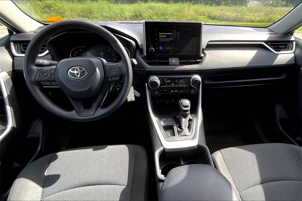 2025 Toyota RAV4 LE photo 14