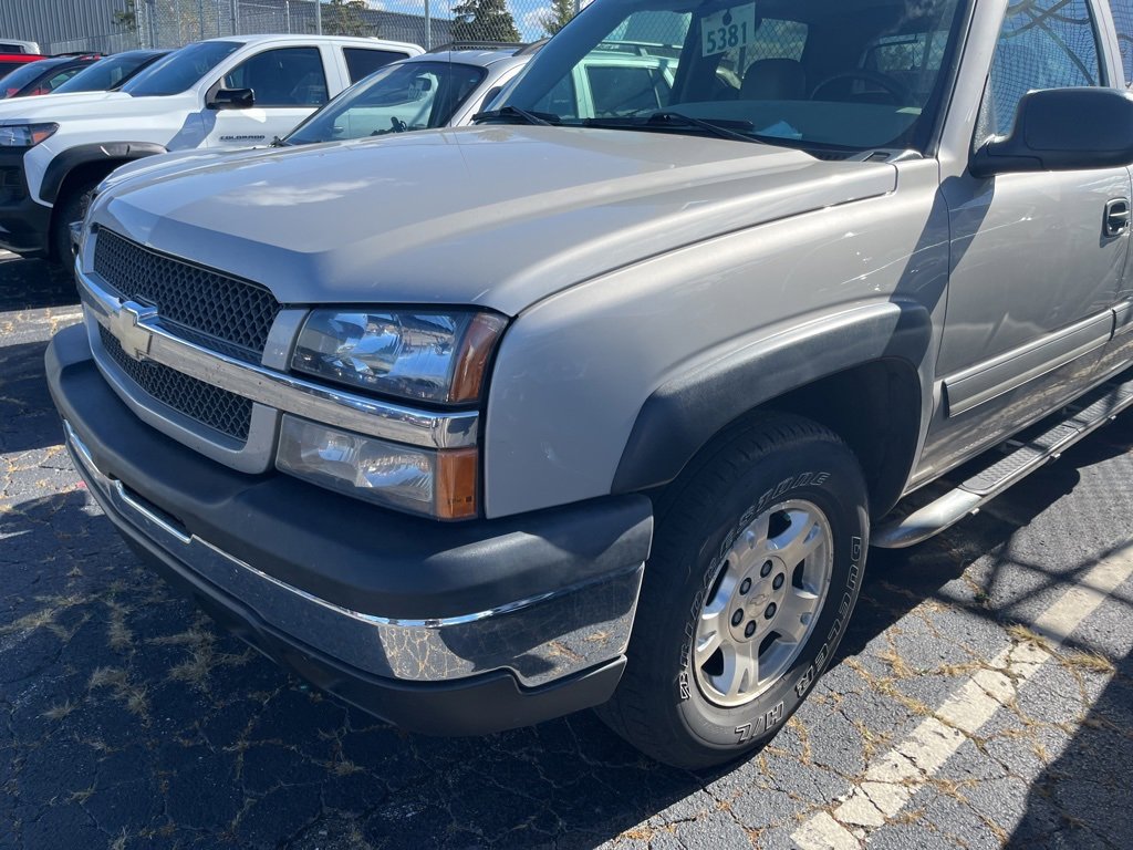 PreOwned 2004 Chevrolet Avalanche Z71 1500 5dr Crew Cab 130″ WB 4WD