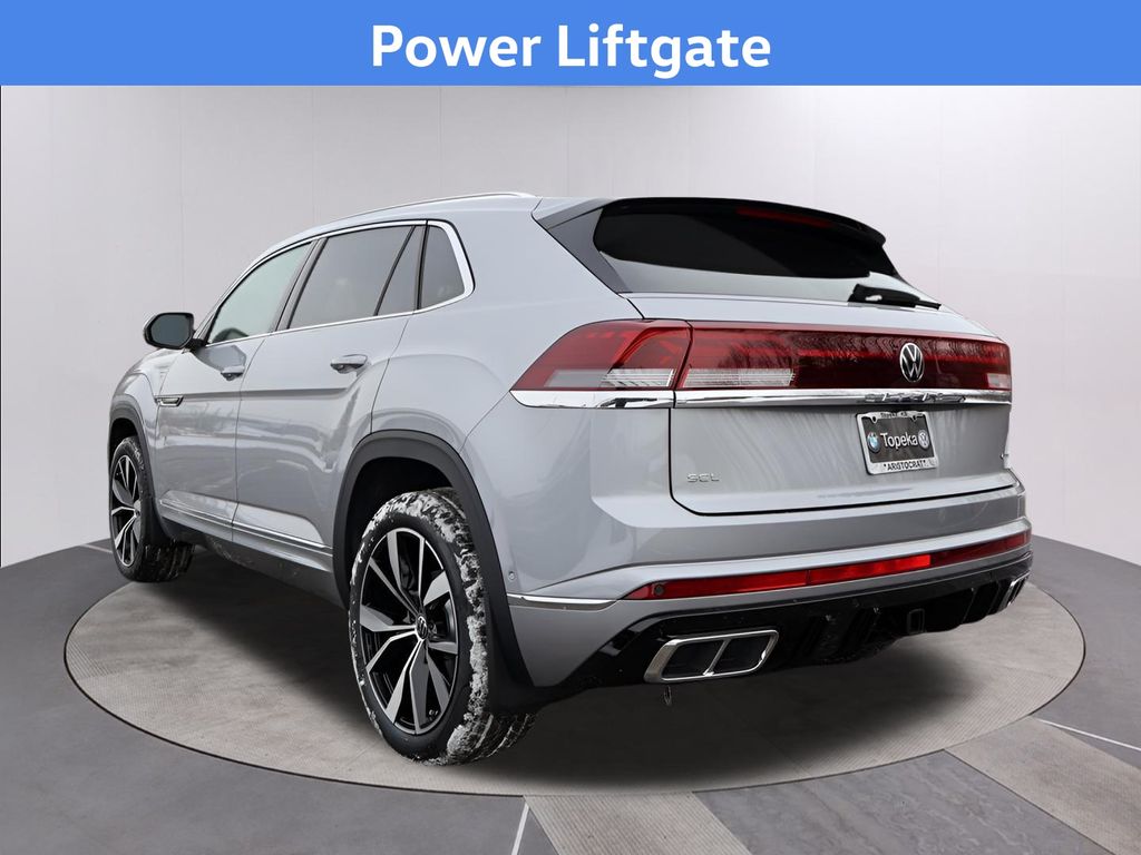 2025 Volkswagen Atlas Cross Sport SEL Premium R-Line photo 7