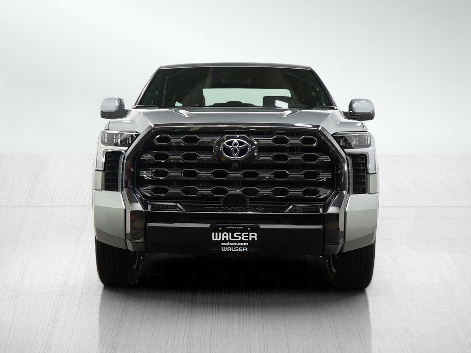 2023 Toyota Tundra Platinum CrewMax photo 7