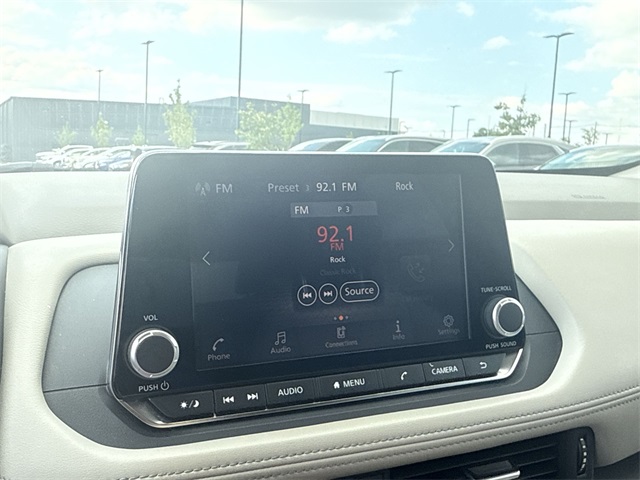 2023 Nissan Rogue SV photo 16