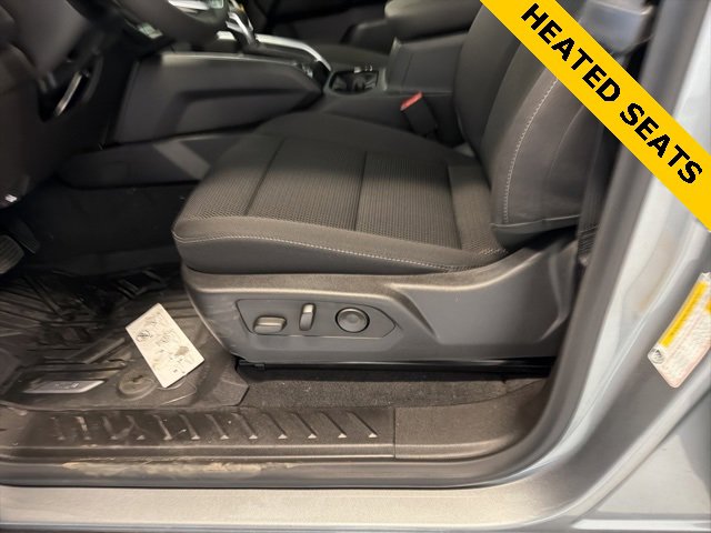 2026 Chevrolet Colorado LT photo 3