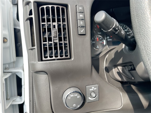 2024 CHEVROLET EXPRESS - Image 16