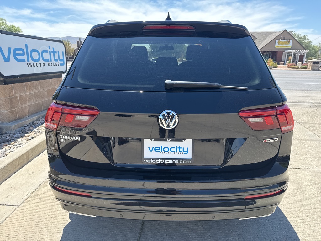 2021 Volkswagen Tiguan SE R-Line Black photo 3