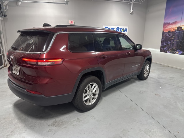 2023 Jeep Grand Cherokee Laredo photo 5