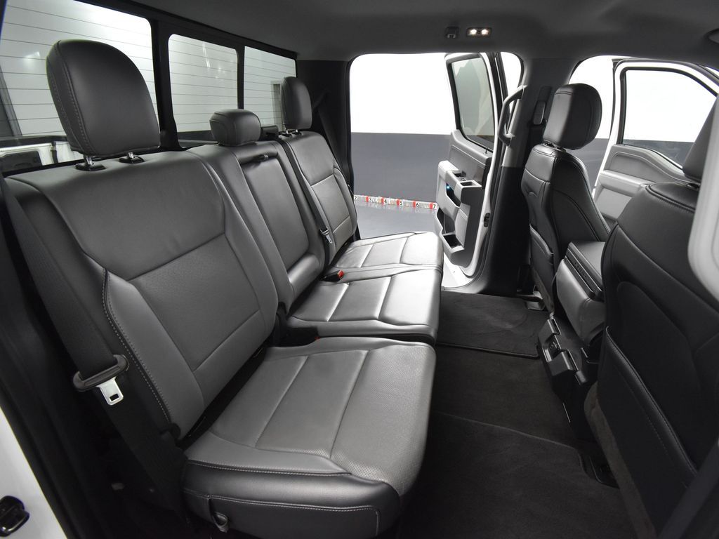 2021 Ford F-150 Lariat photo 34