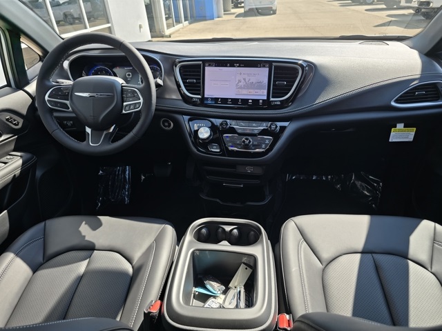 2026 Chrysler Pacifica photo 29