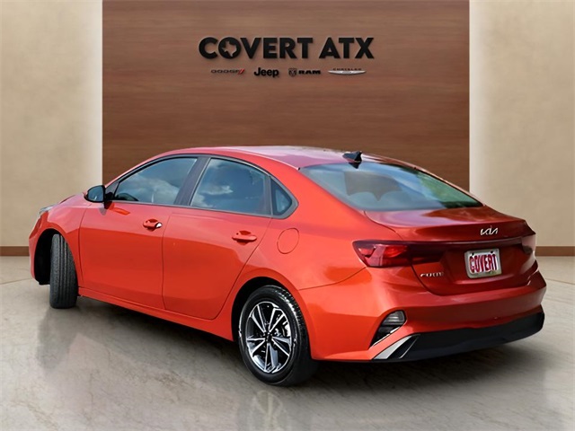 2023 Kia Forte LXS photo 3