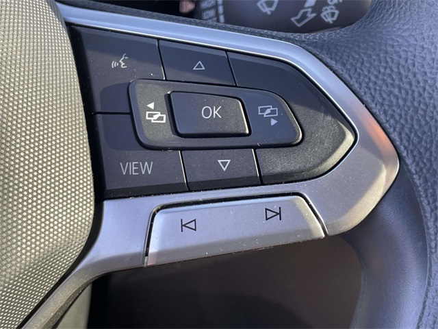 2022 Volkswagen Taos S photo 16