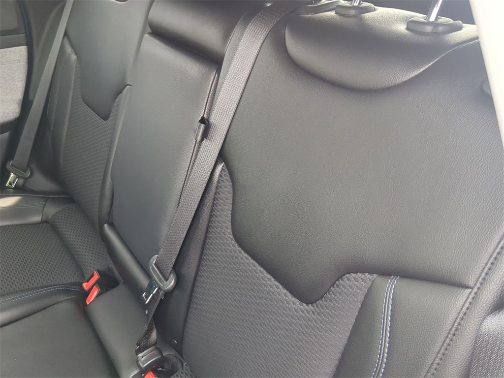 2022 Jeep Compass Latitude photo 15