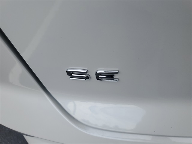 2026 Volkswagen Atlas Cross Sport SE Technology photo 4