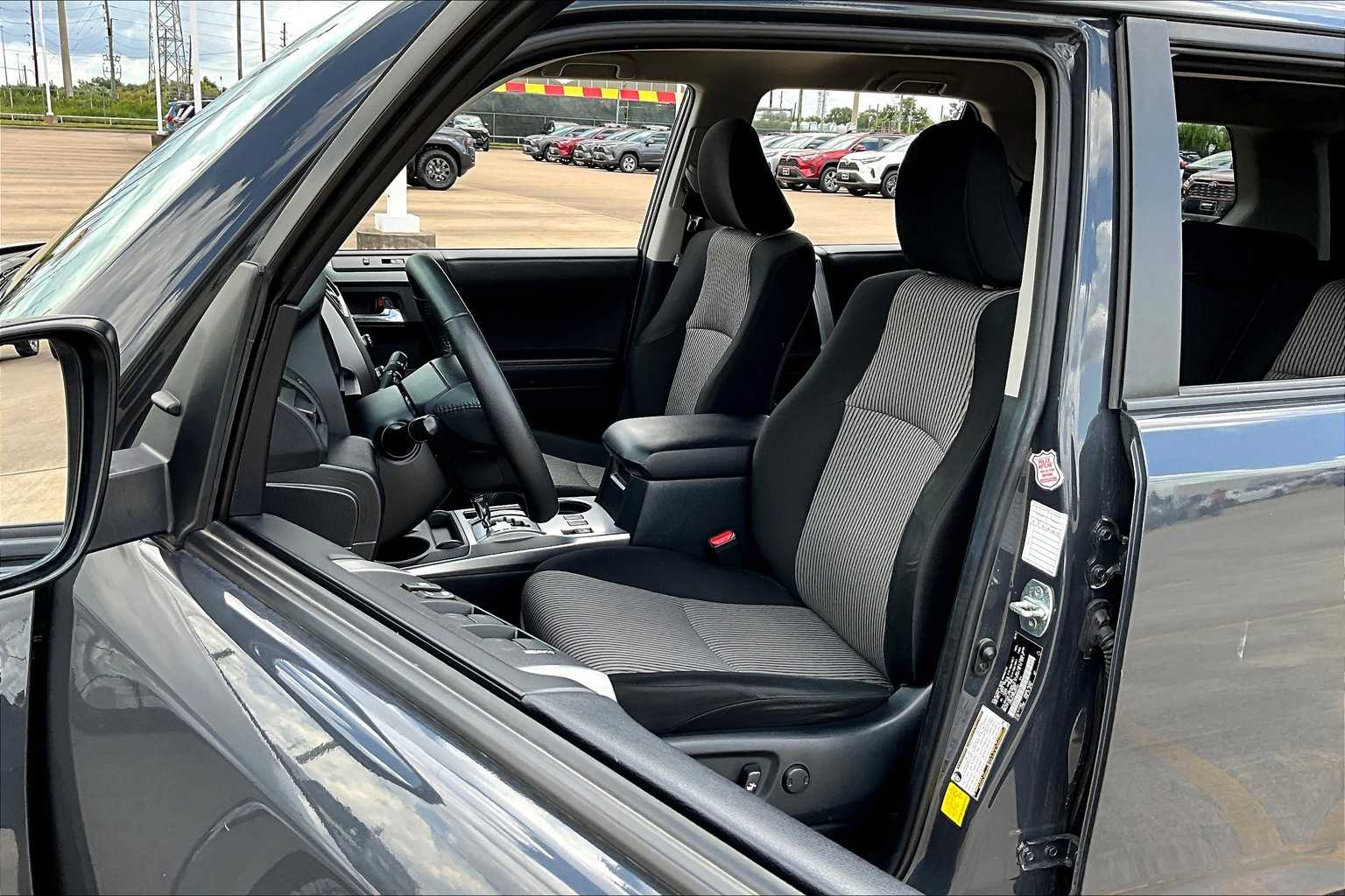 2024 Toyota 4Runner SR5 photo 7