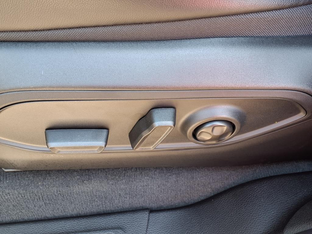 2025 Jeep Grand Cherokee Limited photo 5