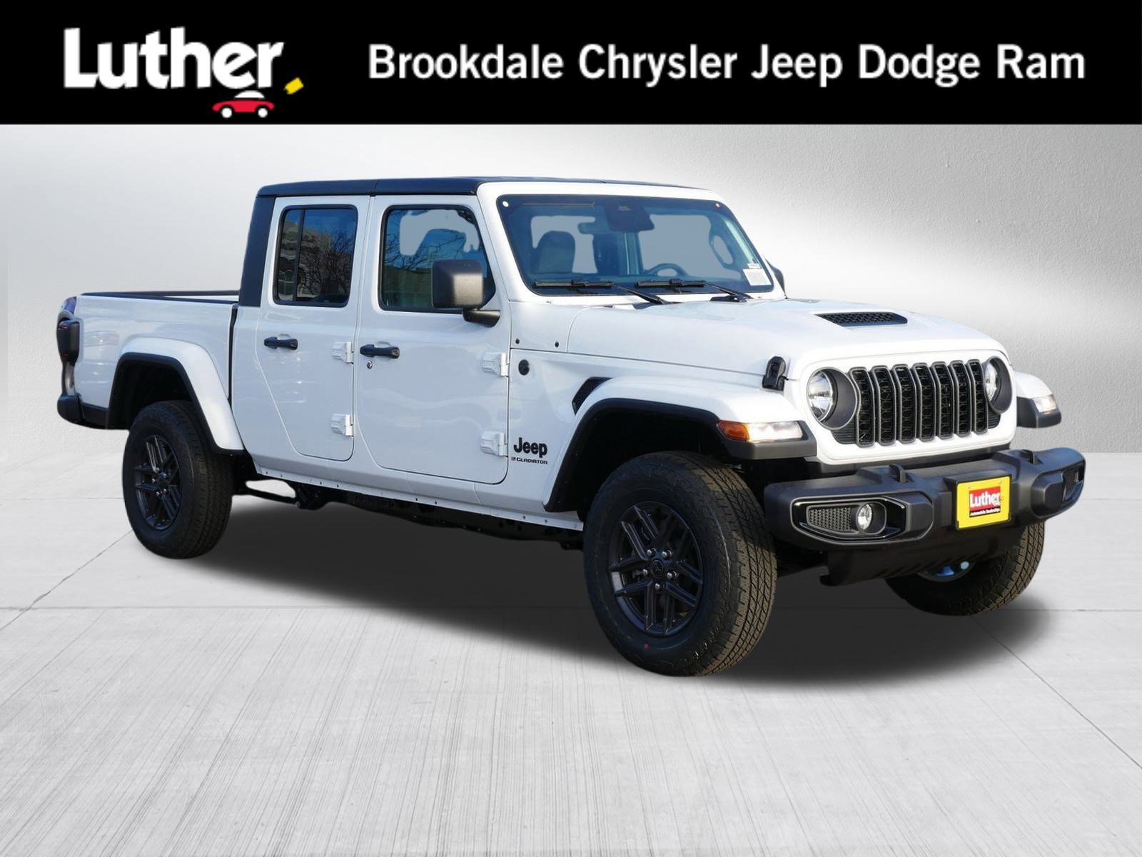 2026 Jeep Gladiator Sport S's photo