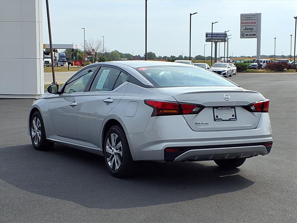 2022 Nissan Altima 2.5 S photo 10