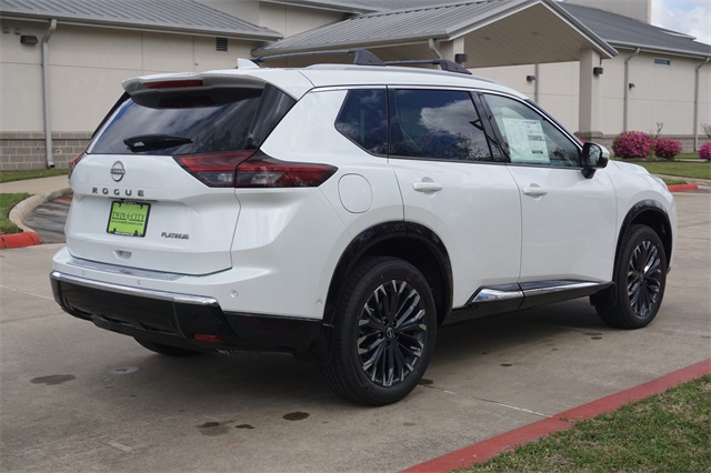 2025 Nissan Rogue Platinum photo 2