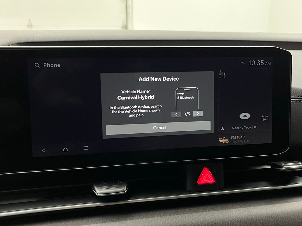 2025 Kia Carnival EX photo 4