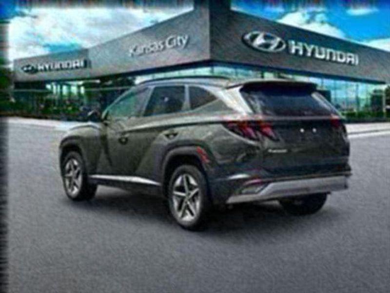 2025 Hyundai Tucson SEL photo 4