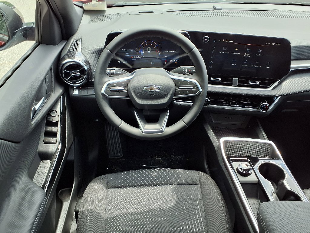 2026 Chevrolet Equinox LT photo 5