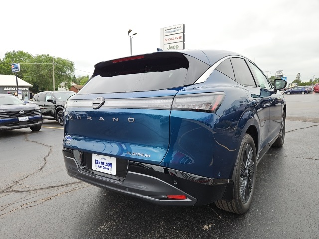 2025 Nissan Murano Platinum photo 2