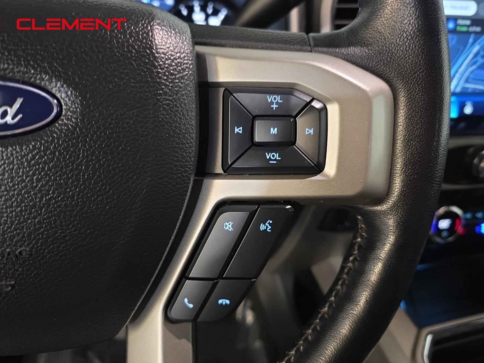 2022 Ford F-250 Lariat photo 11