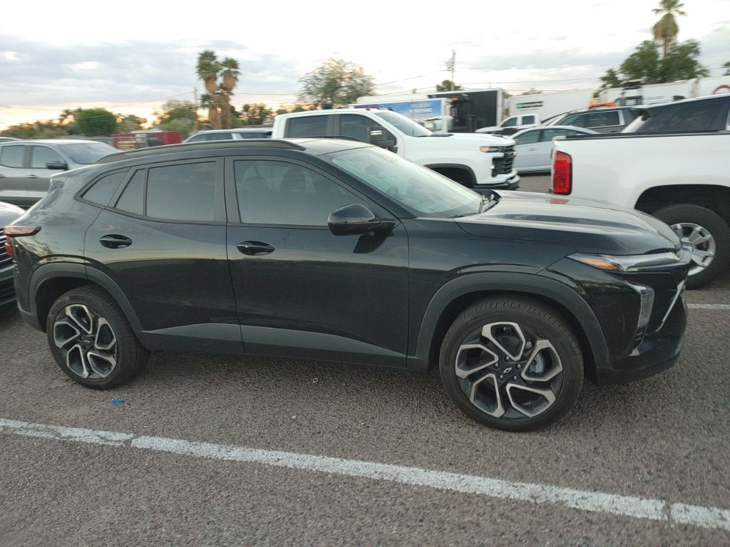 2024 Chevrolet Trax photo 4