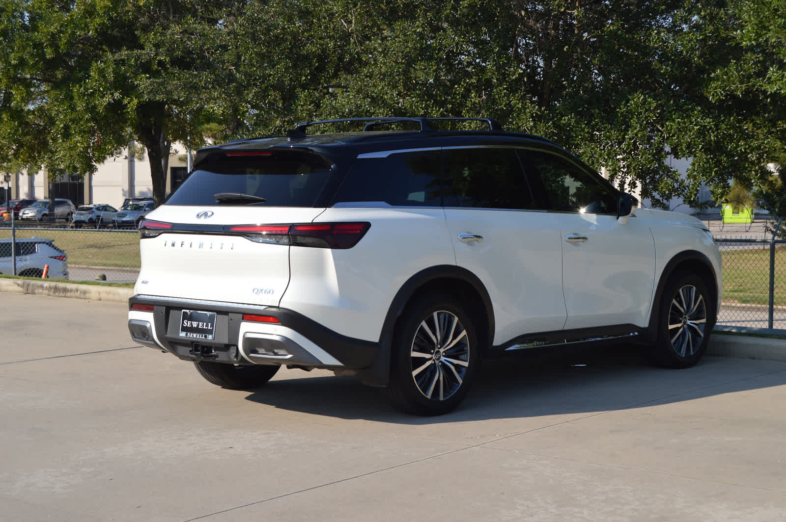 2023 Infiniti QX60 Autograph photo 4