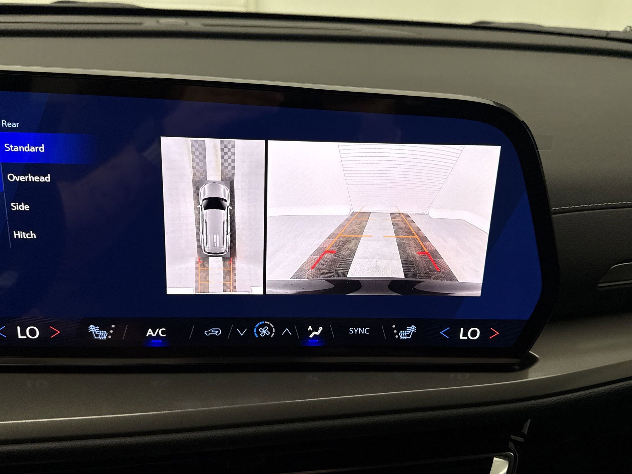 2026 Chevrolet Traverse photo 36
