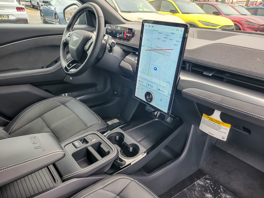 2025 FORD MUSTANG MACH-E - Image 19