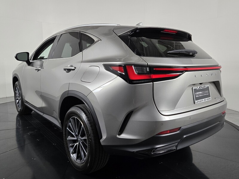 2022 Lexus NX 350 Premium photo 4