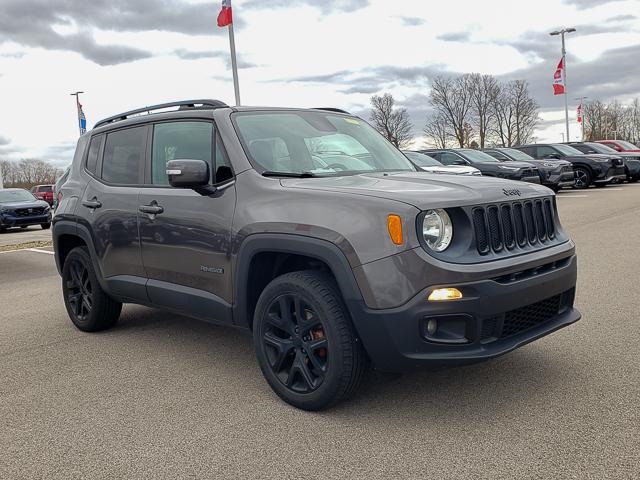 2016 Jeep Renegade Latitude photo 3