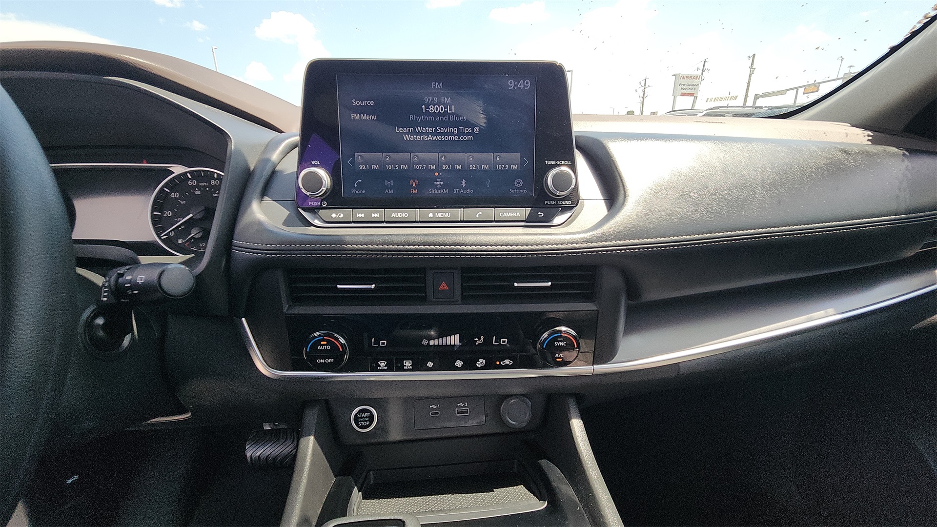 2023 Nissan Rogue SV photo 22
