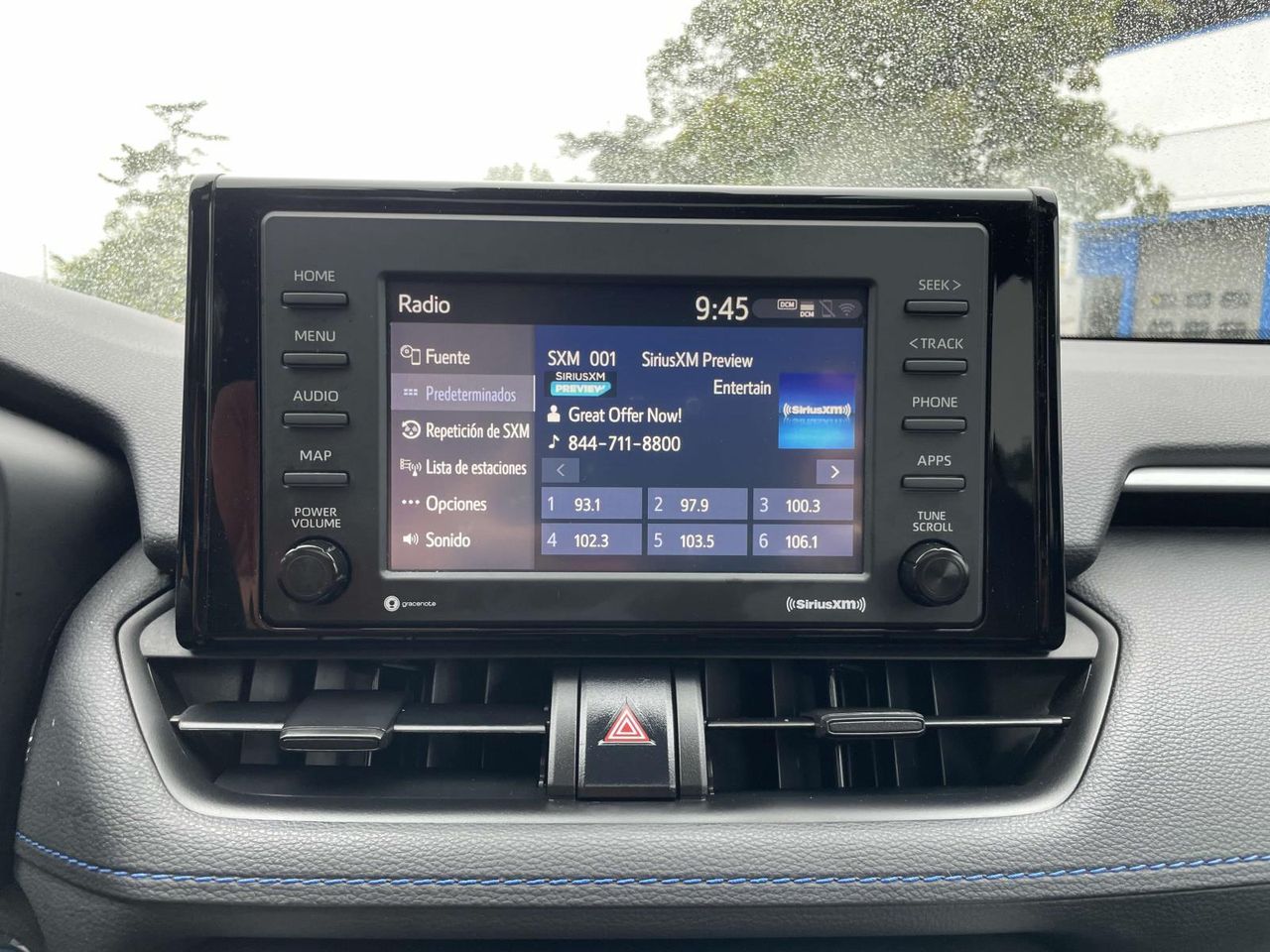 2022 Toyota RAV4 Hybrid SE photo 21