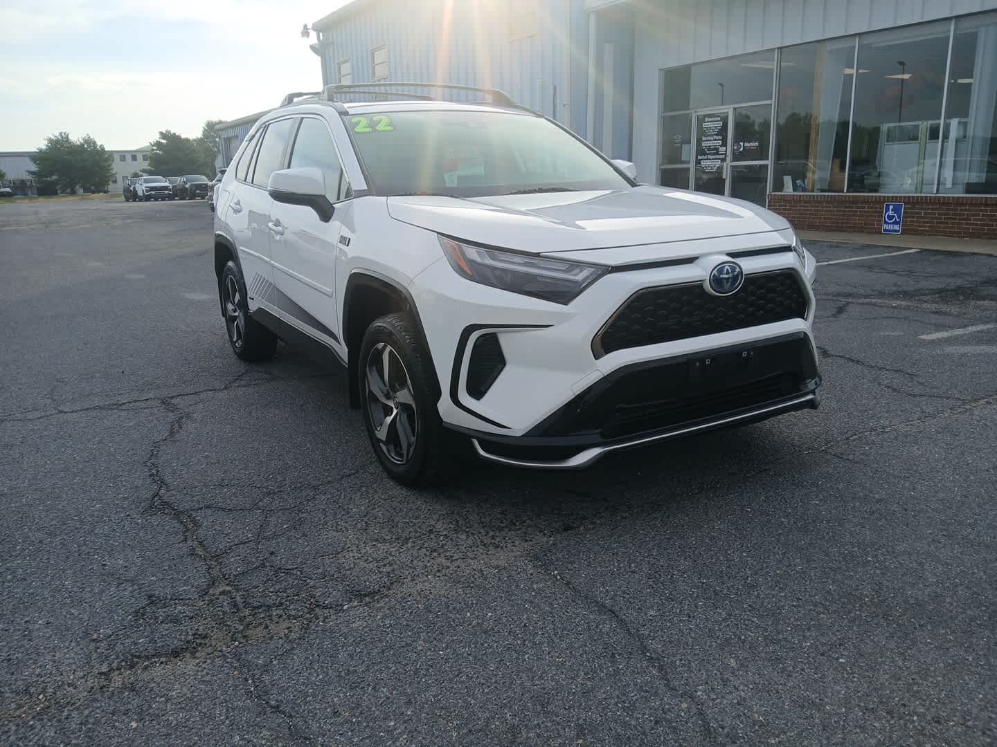 2022 Toyota RAV4 Prime SE photo 6