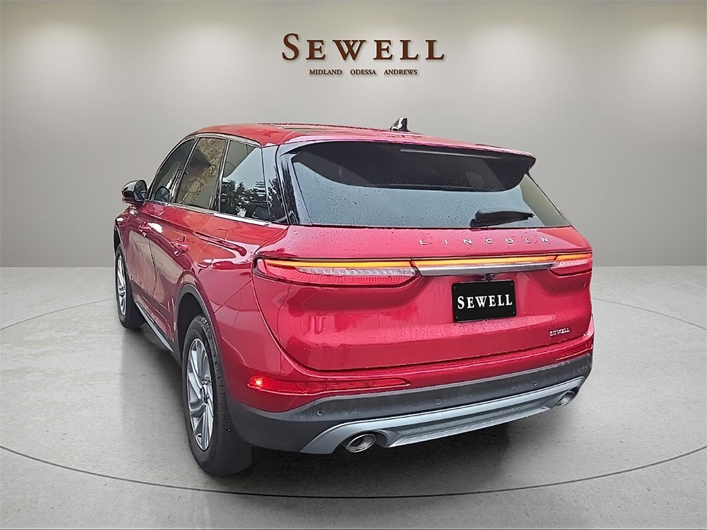 2025 Lincoln Corsair Premiere photo 2