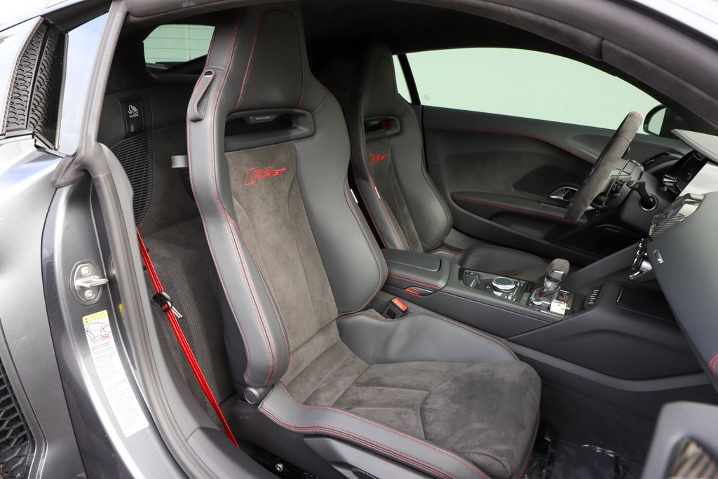 2023 Audi R8 5.2 photo 14