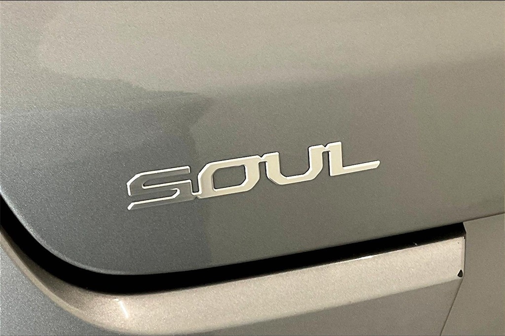 2023 KIA SOUL - Image 6