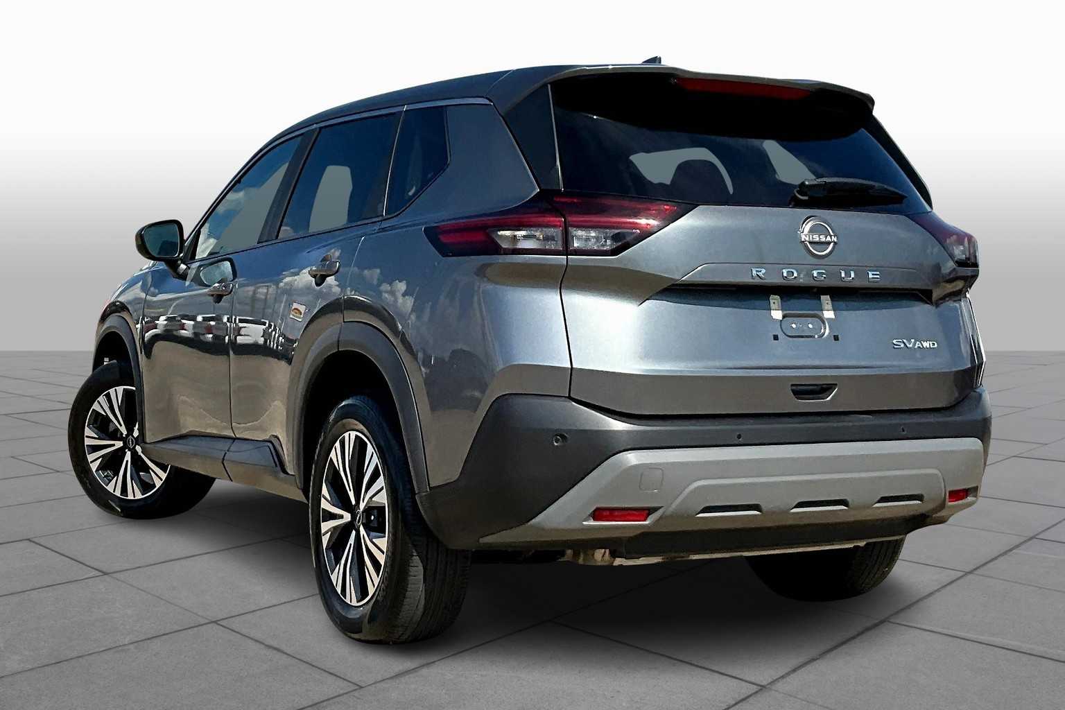 2023 Nissan Rogue SV photo 7